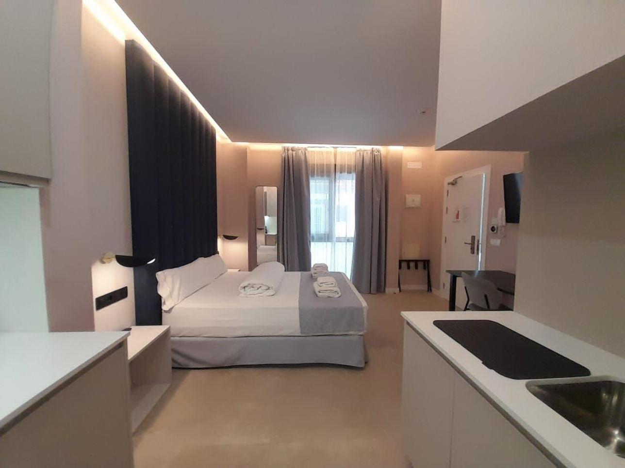 Gbh Hotel-Apartamentos Estrella De Mar Benidorm Eksteriør billede